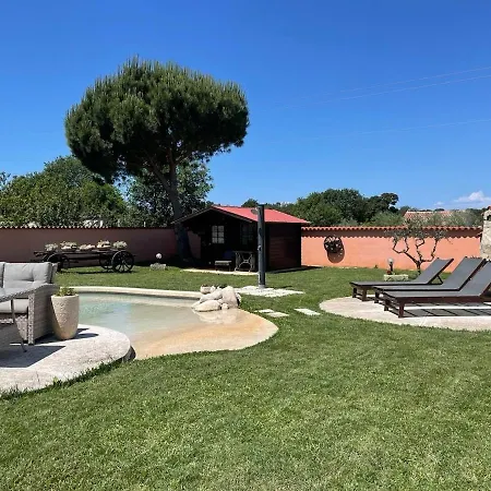 Lovely With Pool And Garden Apartment Medulin