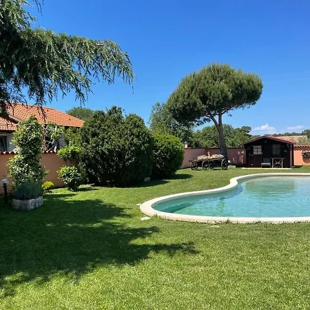 Lovely With Pool And Garden *
